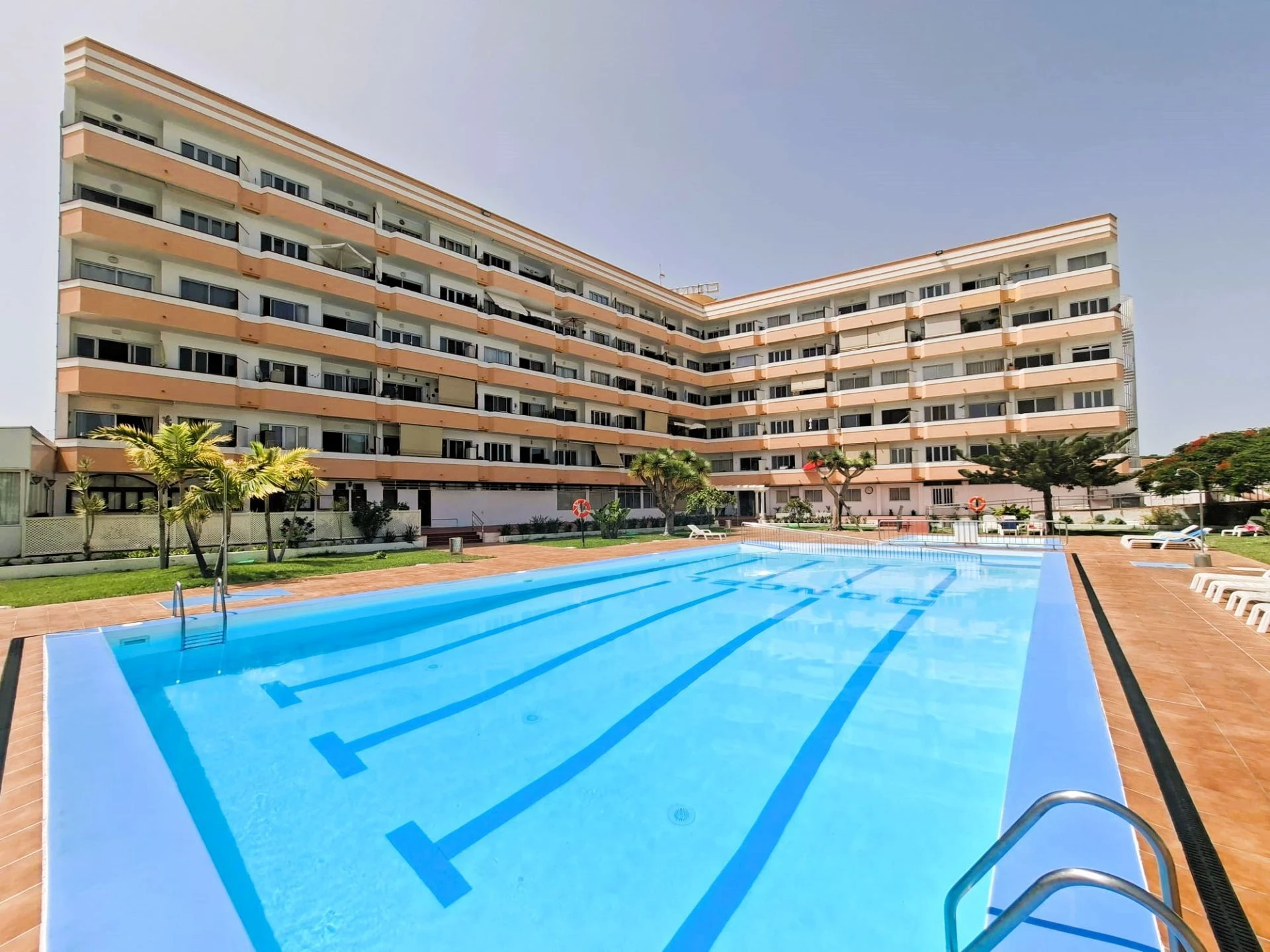 01 Apartament z 2 sypialniami, tarasem i widokiem na basen w Playa del Inglés