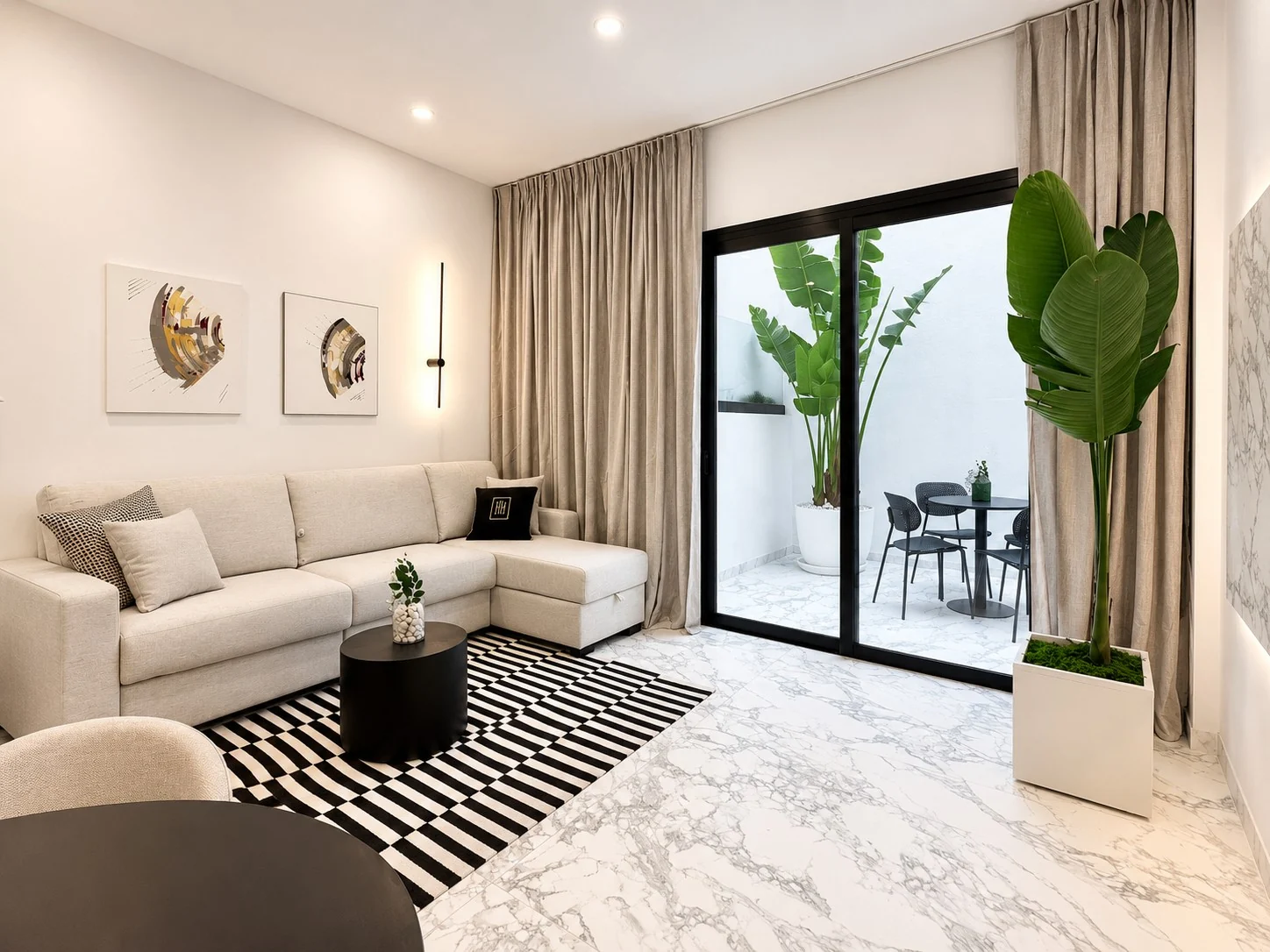 01 Elegancki apartament z patio w Vista Mar 9 w Los Abrigos