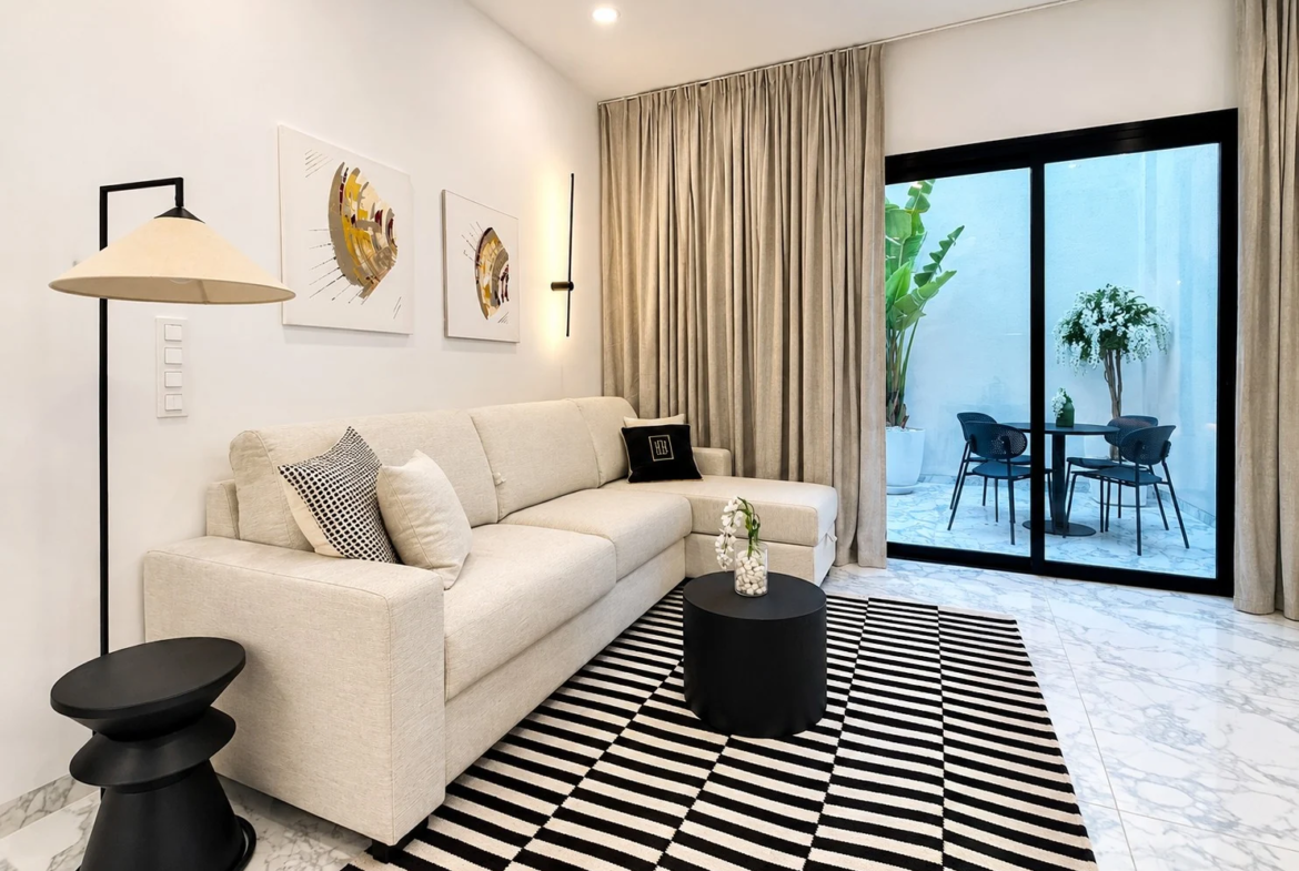 Elegancki apartament z patio w Vista Mar 9 w Los Abrigos