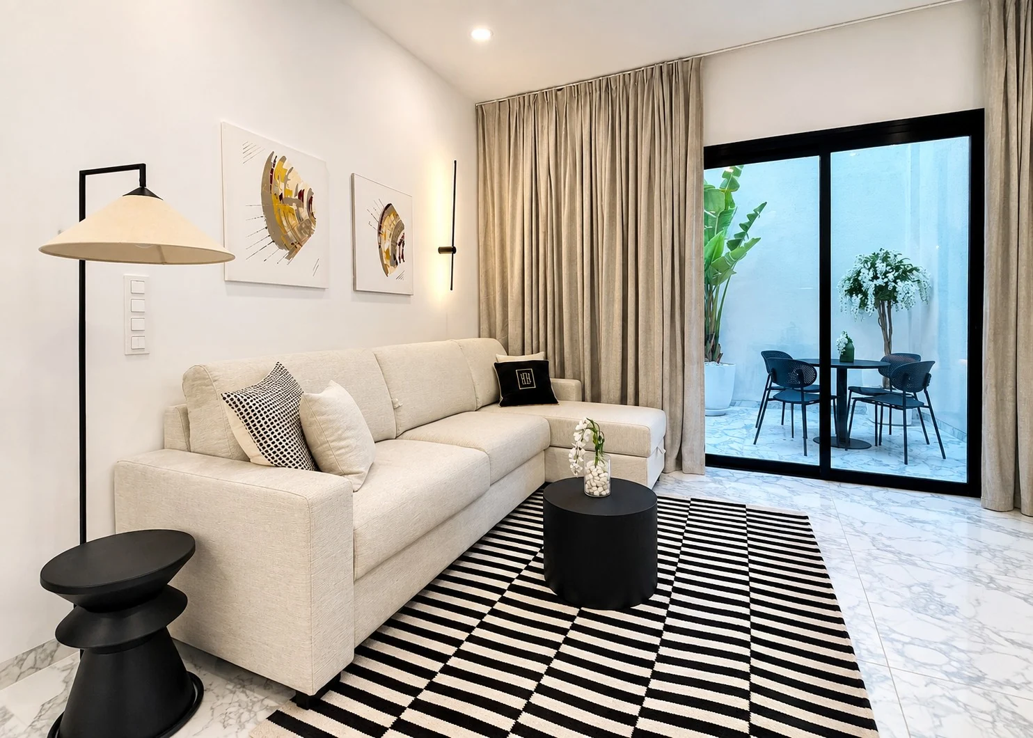 02 Elegancki apartament z patio w Vista Mar 9 w Los Abrigos