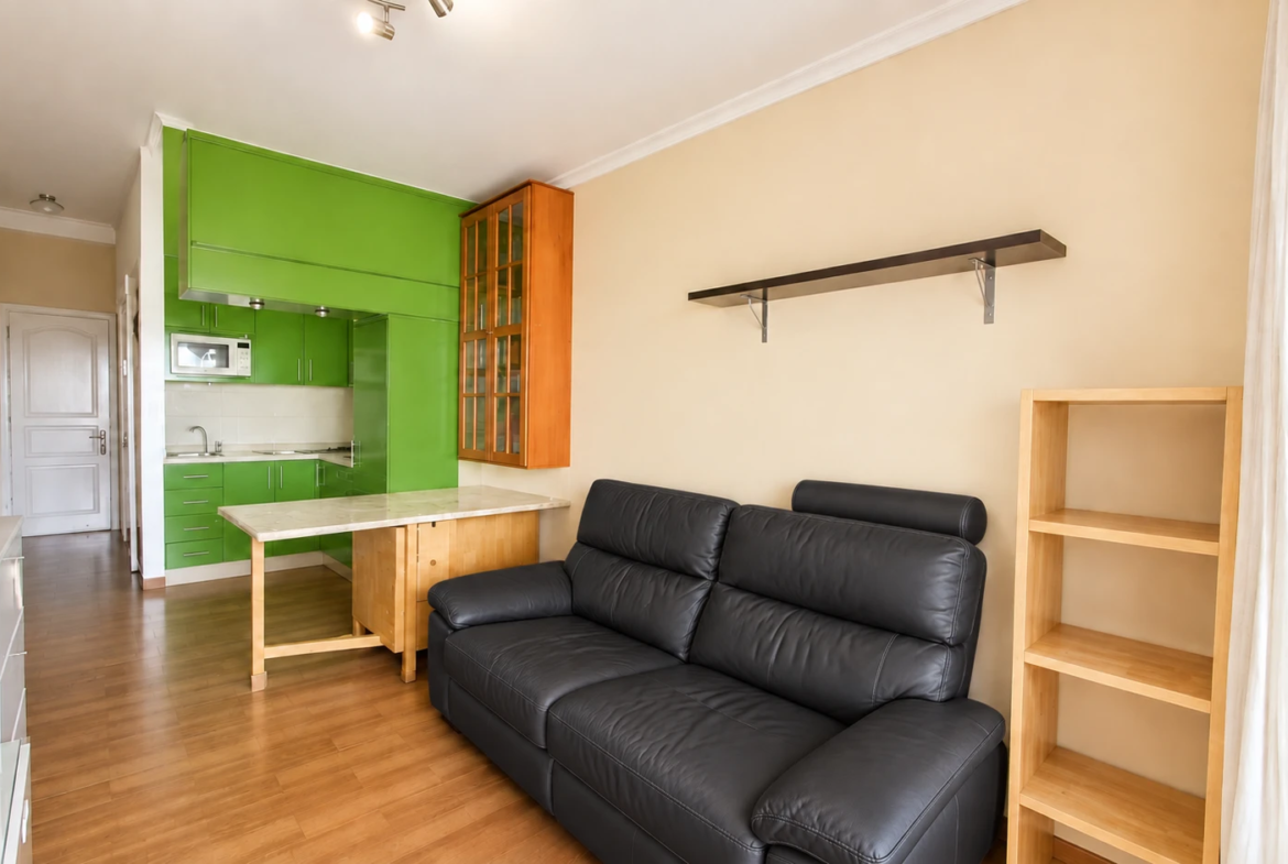 Apartament z 2 sypialniami, tarasem i widokiem na basen w Playa del Inglés