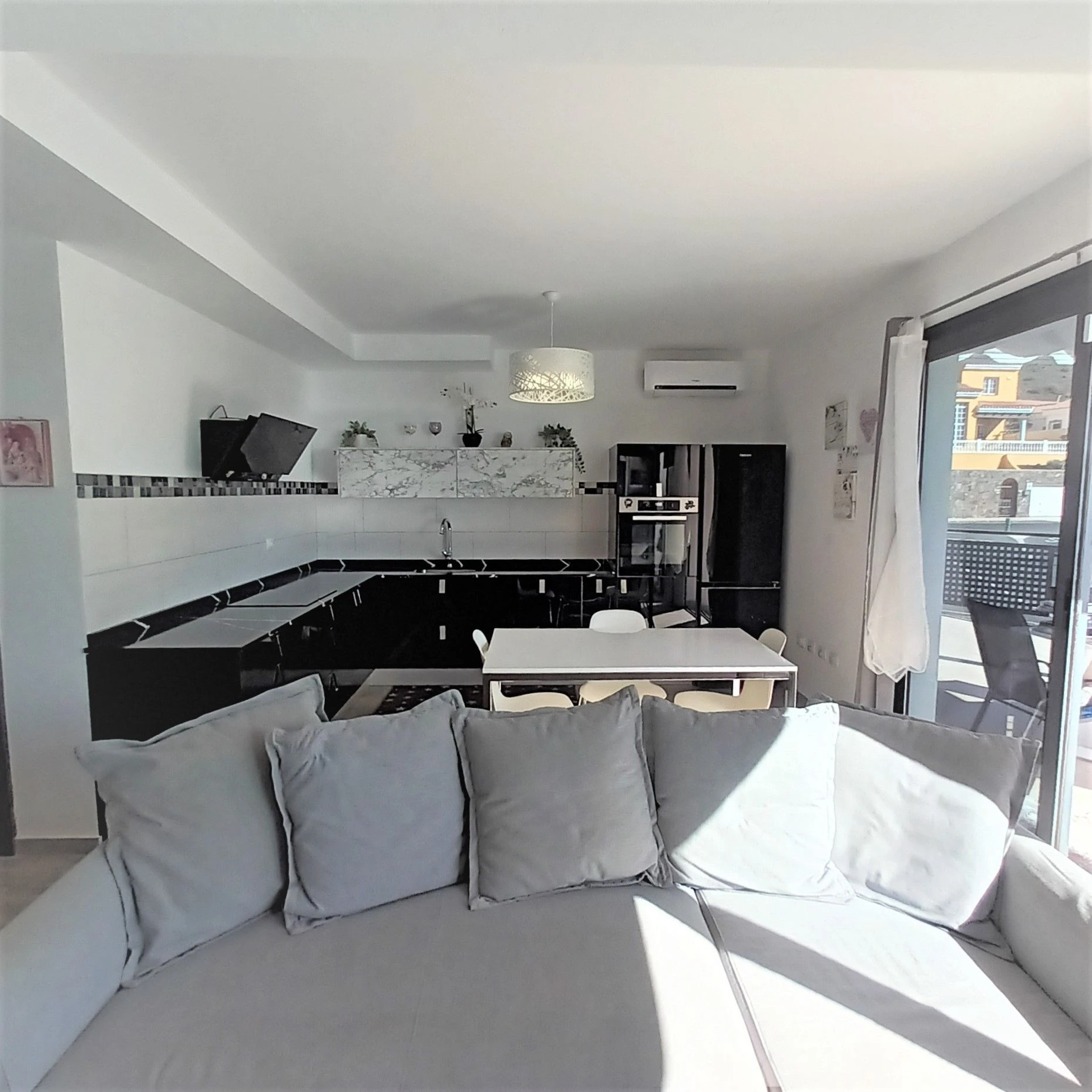 03 Nowoczesny apartament z 2 sypialniami, widokiem na ocean i dużym tarasem w Loma Dos, Arguineguín
