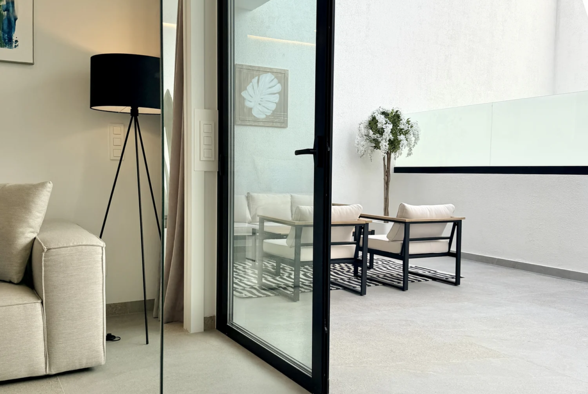 Apartament z dwiema sypialniami i dużym tarasem w Vista Mar 9