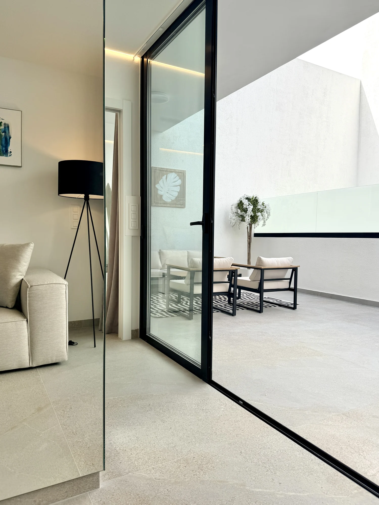 03 Apartament z dwiema sypialniami i dużym tarasem w Vista Mar 9