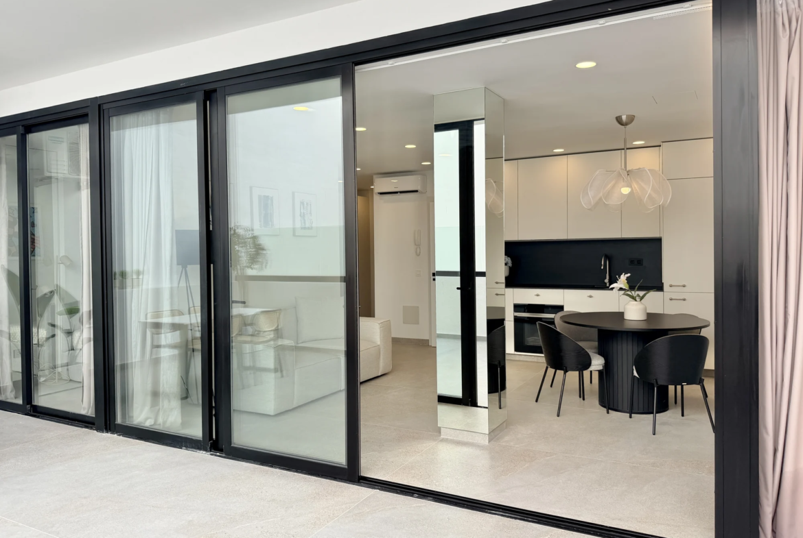 Apartament z dwiema sypialniami i dużym tarasem w Vista Mar 9