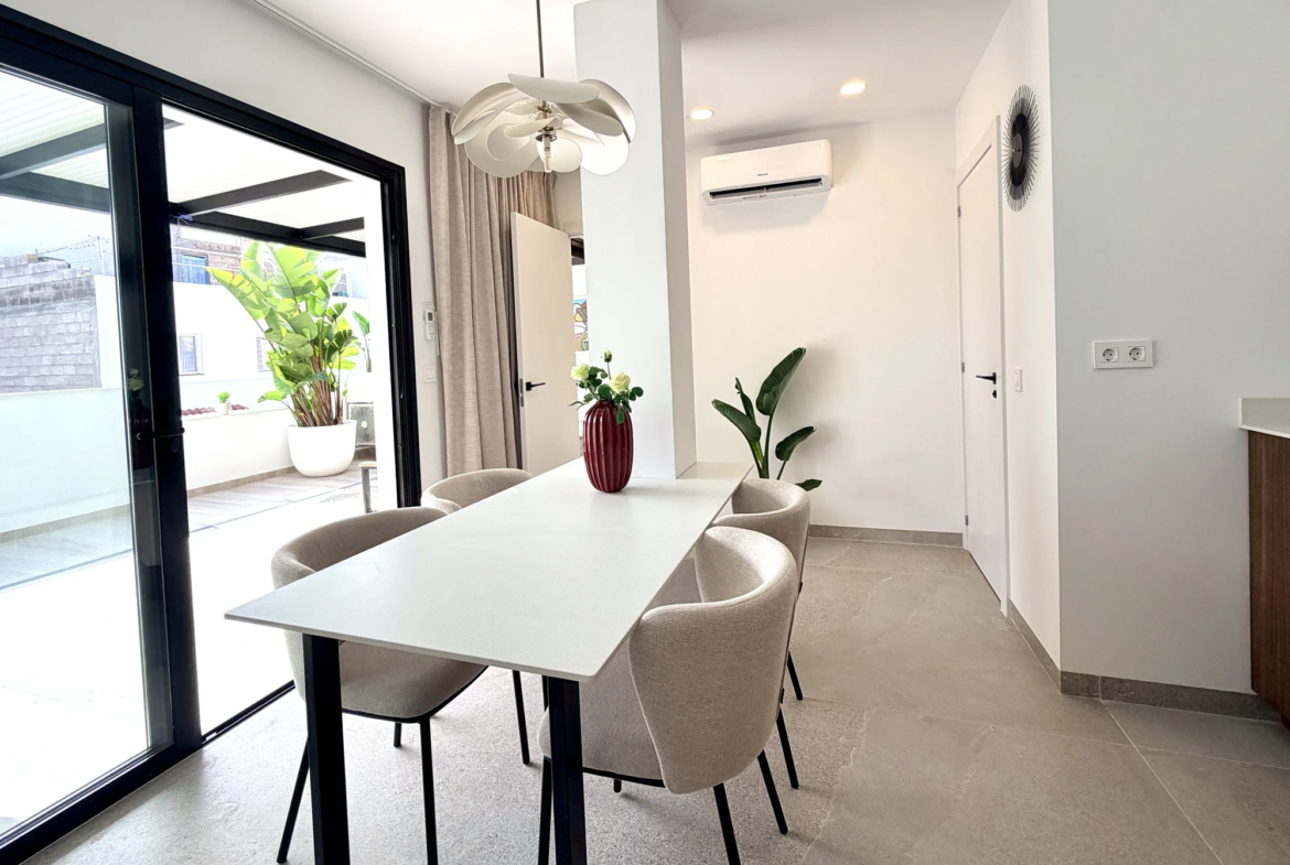 Apartament z dużym tarasem na drugim piętrze w Vista Mar 9