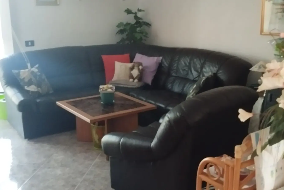 Odnowiony apartament z widokiem na ocean i basenem w Los Silos