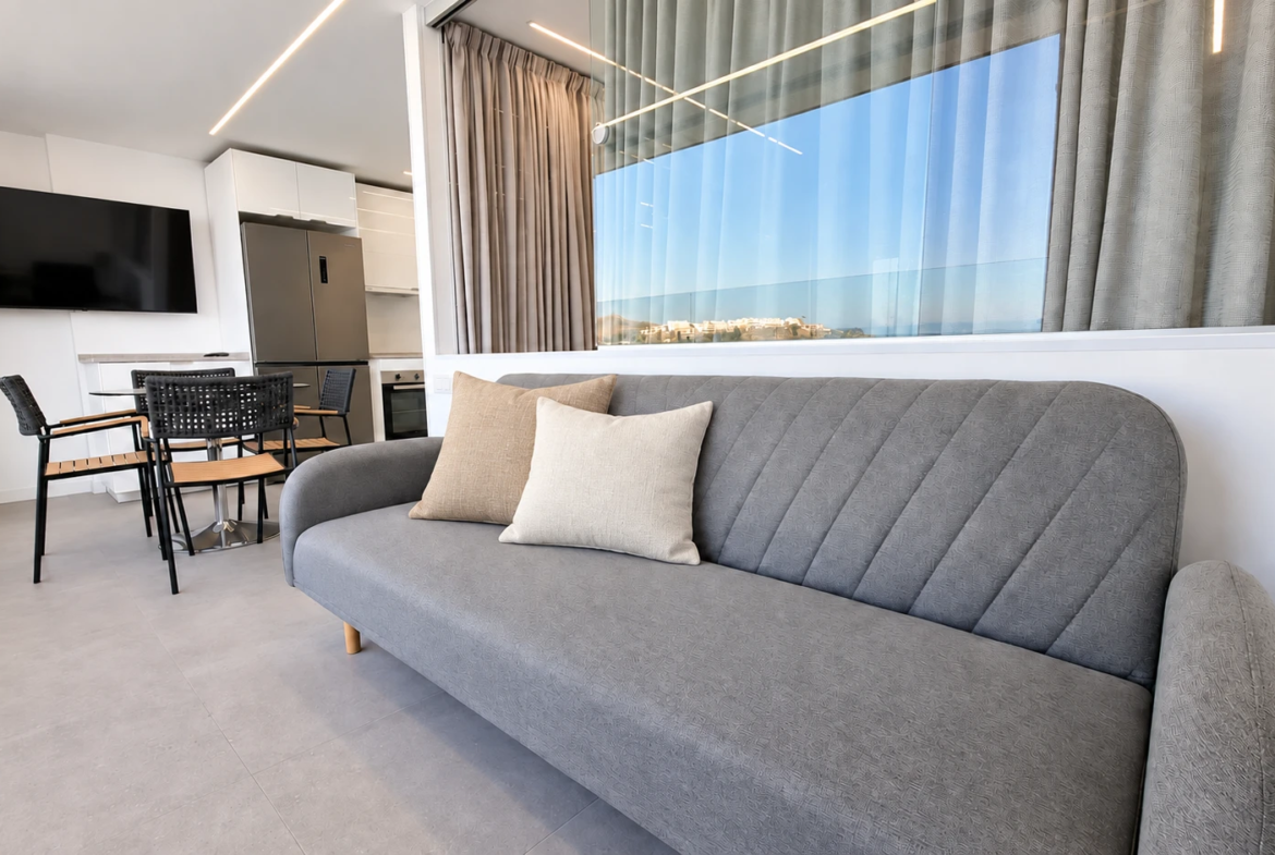 Apartament przy plaży z 2 sypialniami, widokiem na ocean i basenem w Arguineguín