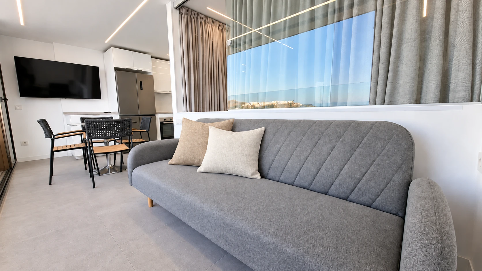 07 Apartament przy plaży z 2 sypialniami, widokiem na ocean i basenem w Arguineguín