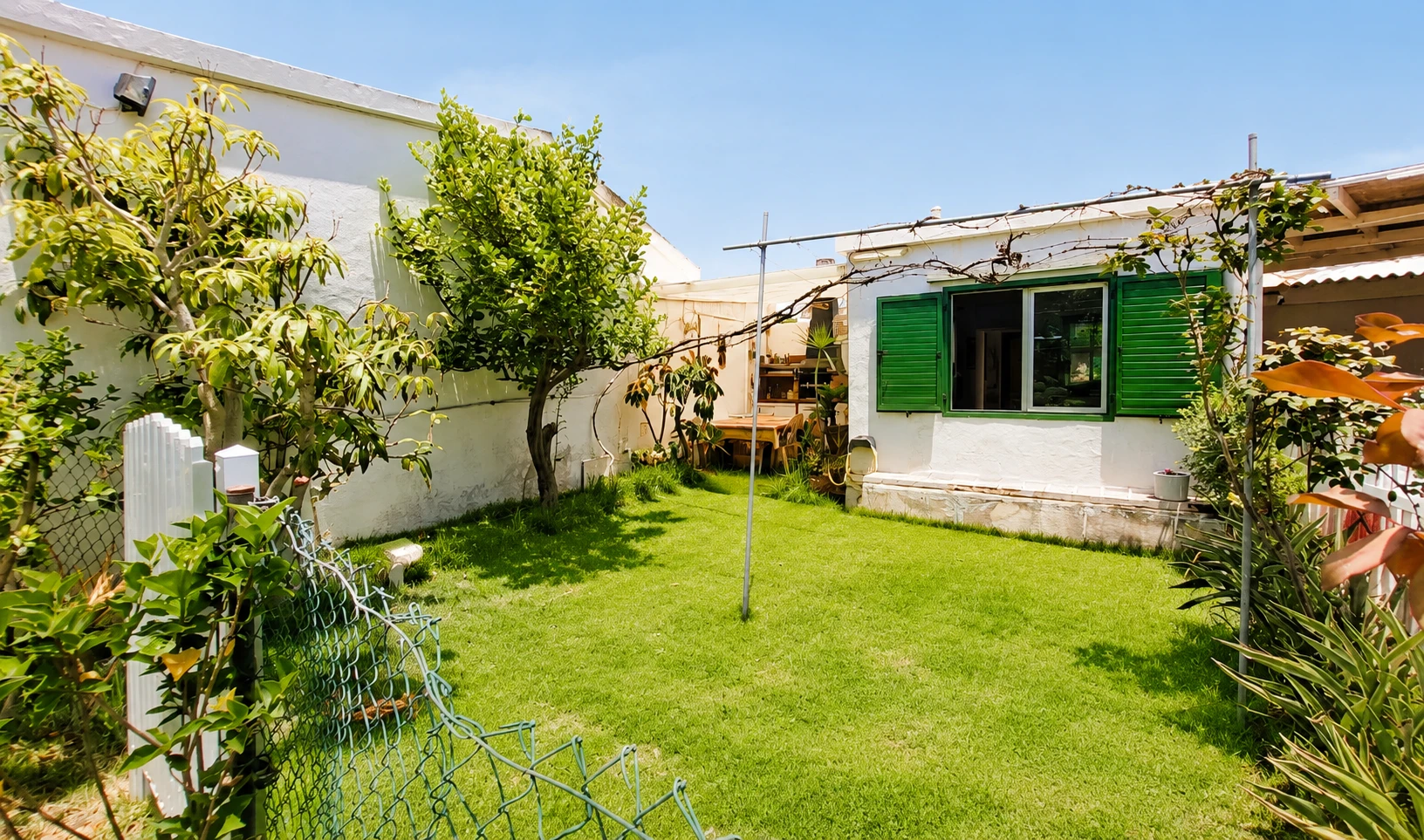 07 Przestronny bungalow z 6 sypialniami i prywatnym ogrodem w Campo Internacional, Maspalomas