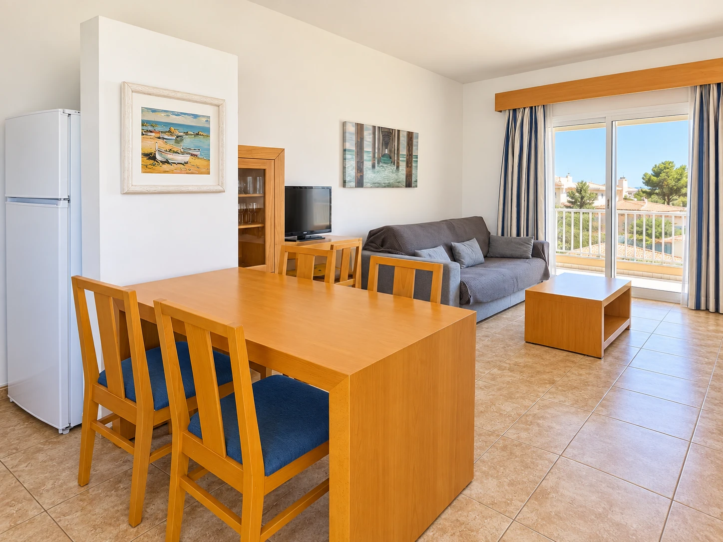 07 Apartament z 2 sypialniami, tarasem, basenem i garażem w Arguineguín