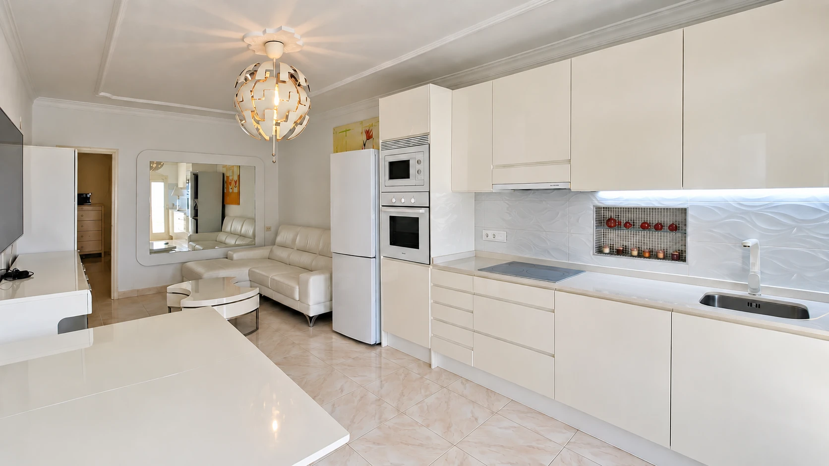 08 Ekskluzywny bungalow z 3 sypialniami, ogrodem i basenem blisko plaży i wydm w Playa del Inglés