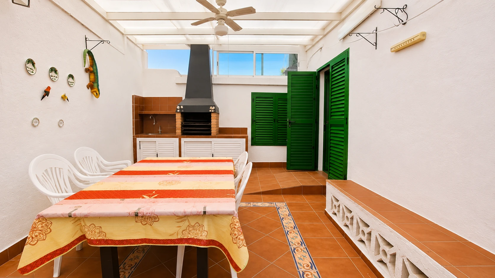 08 Przestronny bungalow z 6 sypialniami i prywatnym ogrodem w Campo Internacional, Maspalomas