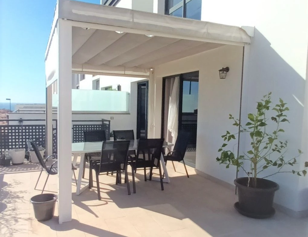 Nowoczesny apartament z 2 sypialniami, widokiem na ocean i dużym tarasem w Loma Dos, Arguineguín