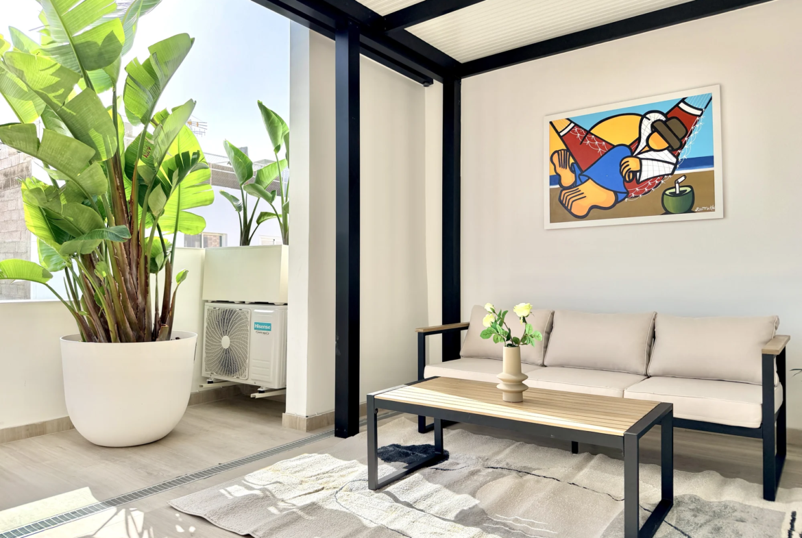 Apartament z dużym tarasem na drugim piętrze w Vista Mar 9