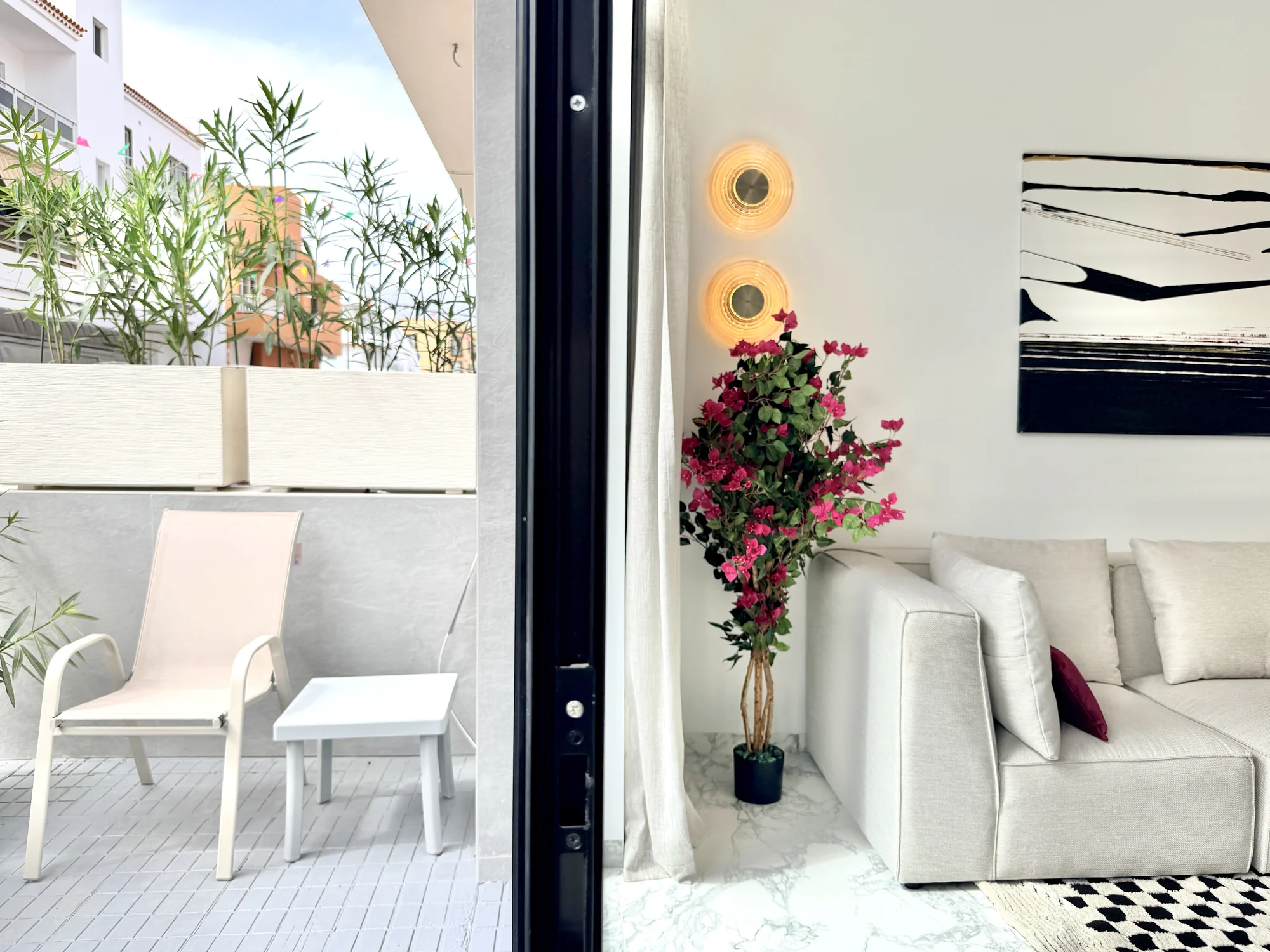 10 Przestronny apartament z dwiema sypialniami i tarasem w Vista Mar 9, Los Abrigos, Teneryfa