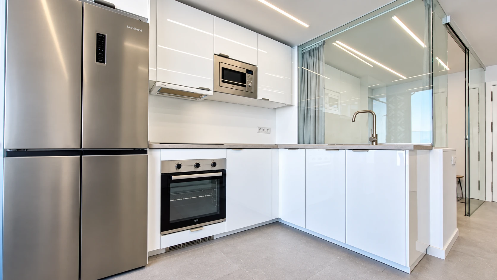 10 Apartament przy plaży z 2 sypialniami, widokiem na ocean i basenem w Arguineguín