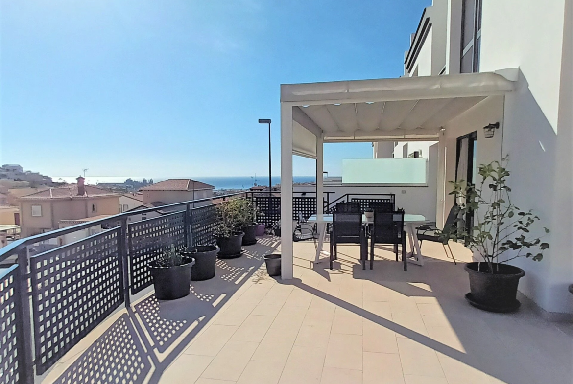 Nowoczesny apartament z 2 sypialniami, widokiem na ocean i dużym tarasem w Loma Dos, Arguineguín