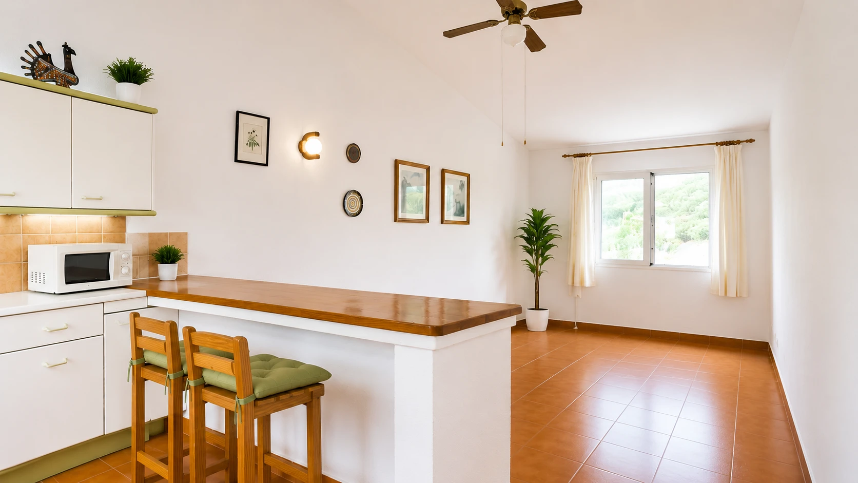 11 Przestronny bungalow z 6 sypialniami i prywatnym ogrodem w Campo Internacional, Maspalomas