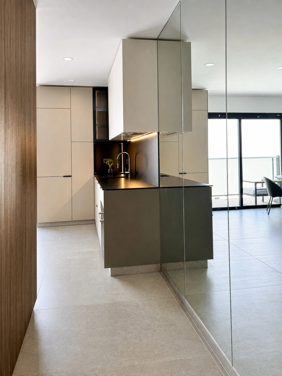 11 Nowoczesny apartament z przestronnym balkonem w Vista Mar 9