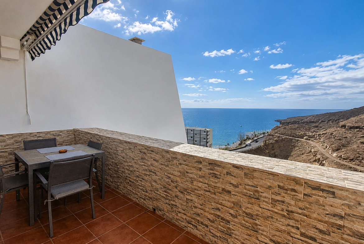 Apartament z dużym tarasem i panoramicznym widokiem na ocean w Mayfair, La Playa de Arguineguín