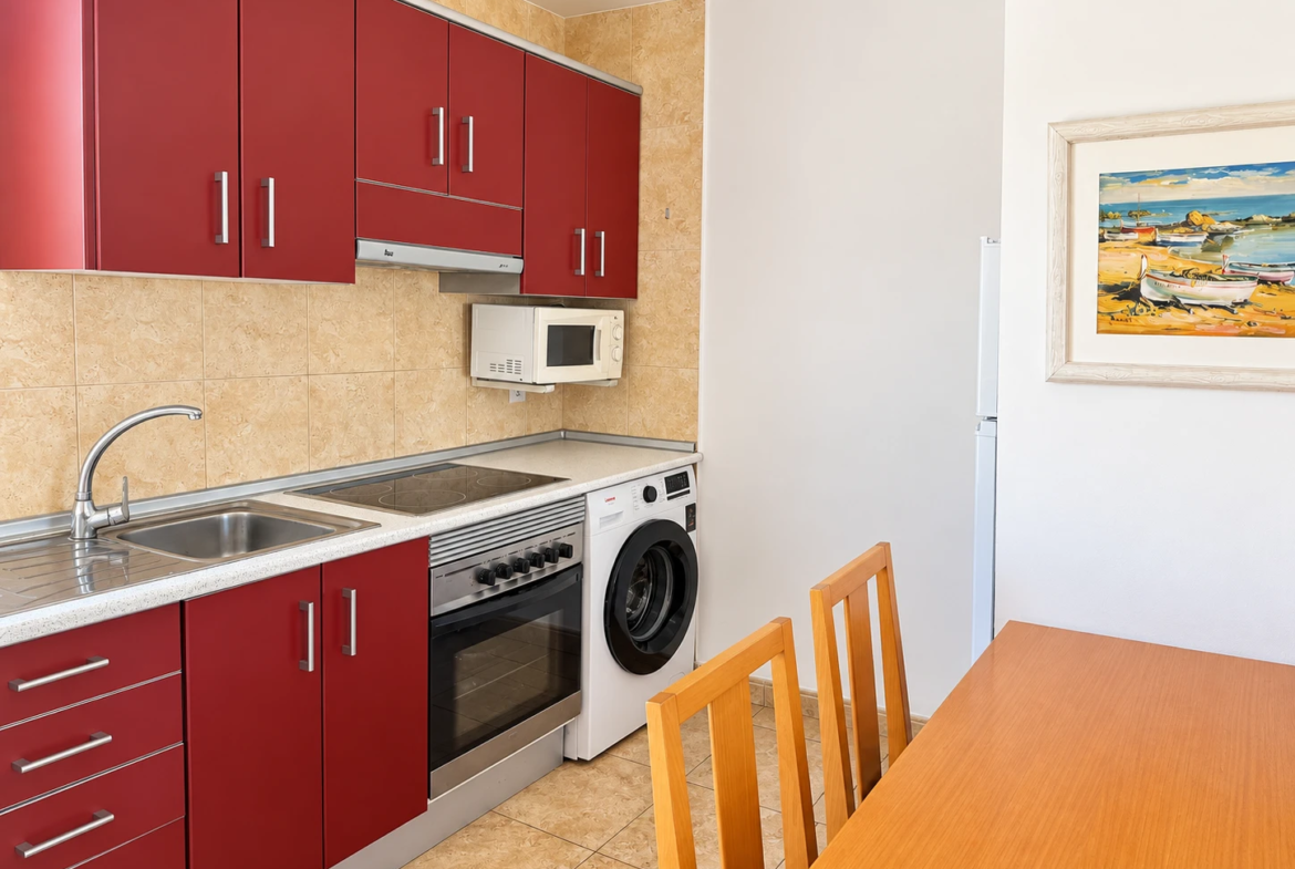 Apartament z 2 sypialniami, tarasem, basenem i garażem w Arguineguín