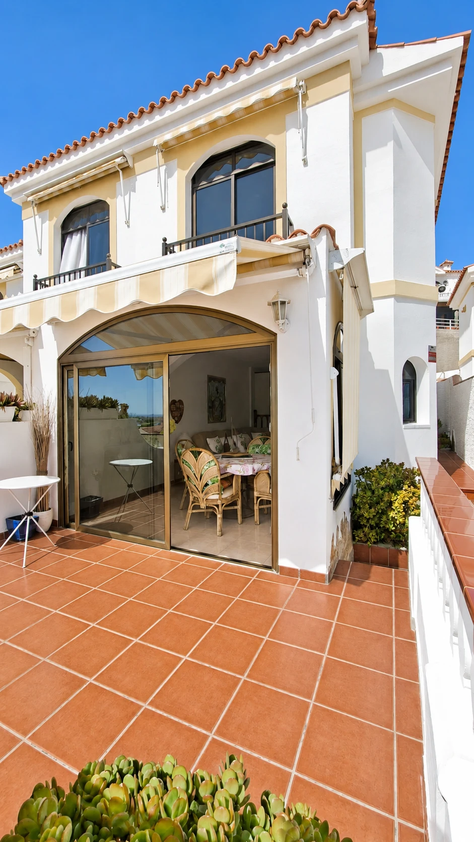 12 Przestronny duplex z widokiem na ocean, prywatnym garażem i ogrodem w Loma Dos, Arguineguín