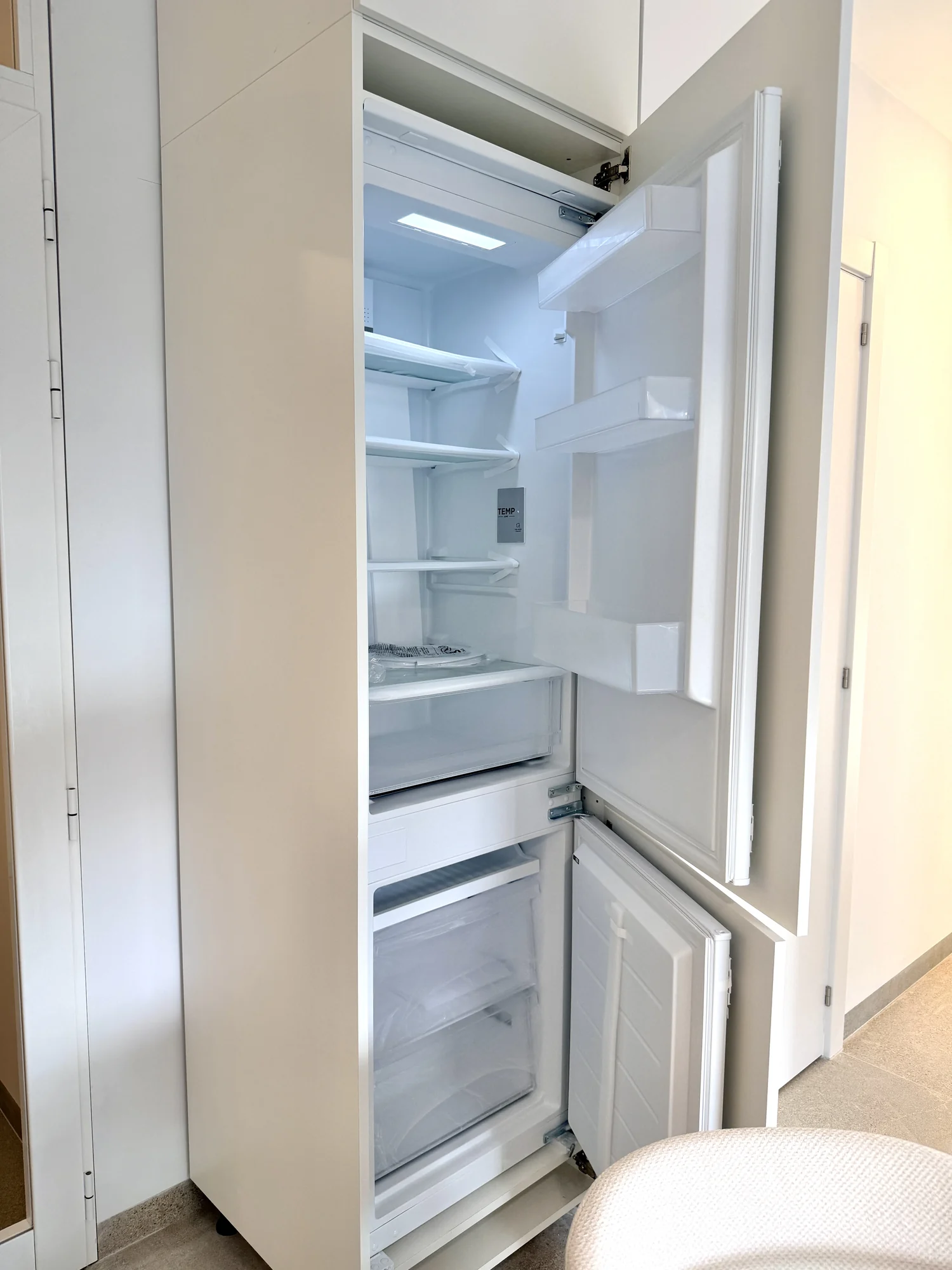 13 Kompaktowy apartament z dwiema sypialniami i balkonem w Vista Mar 9