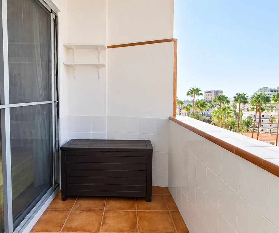 Apartament z 2 sypialniami, tarasem i widokiem na basen w Playa del Inglés