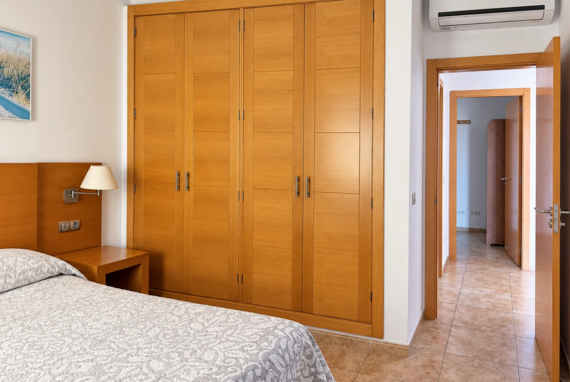 Apartament z 2 sypialniami, tarasem, basenem i garażem w Arguineguín