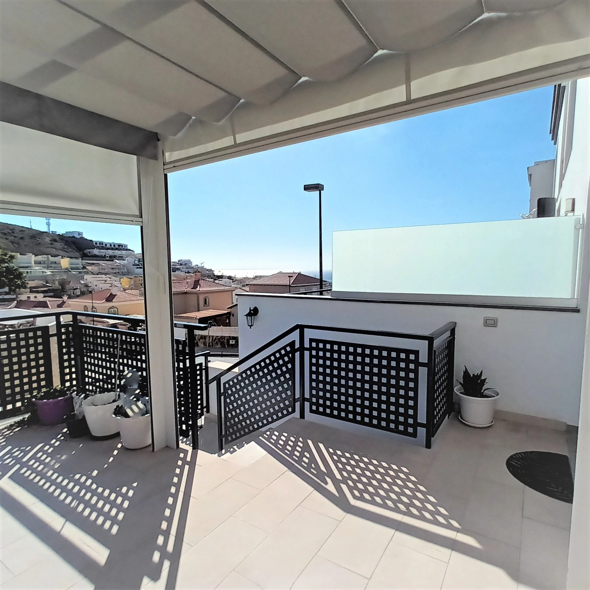 14 Nowoczesny apartament z 2 sypialniami, widokiem na ocean i dużym tarasem w Loma Dos, Arguineguín