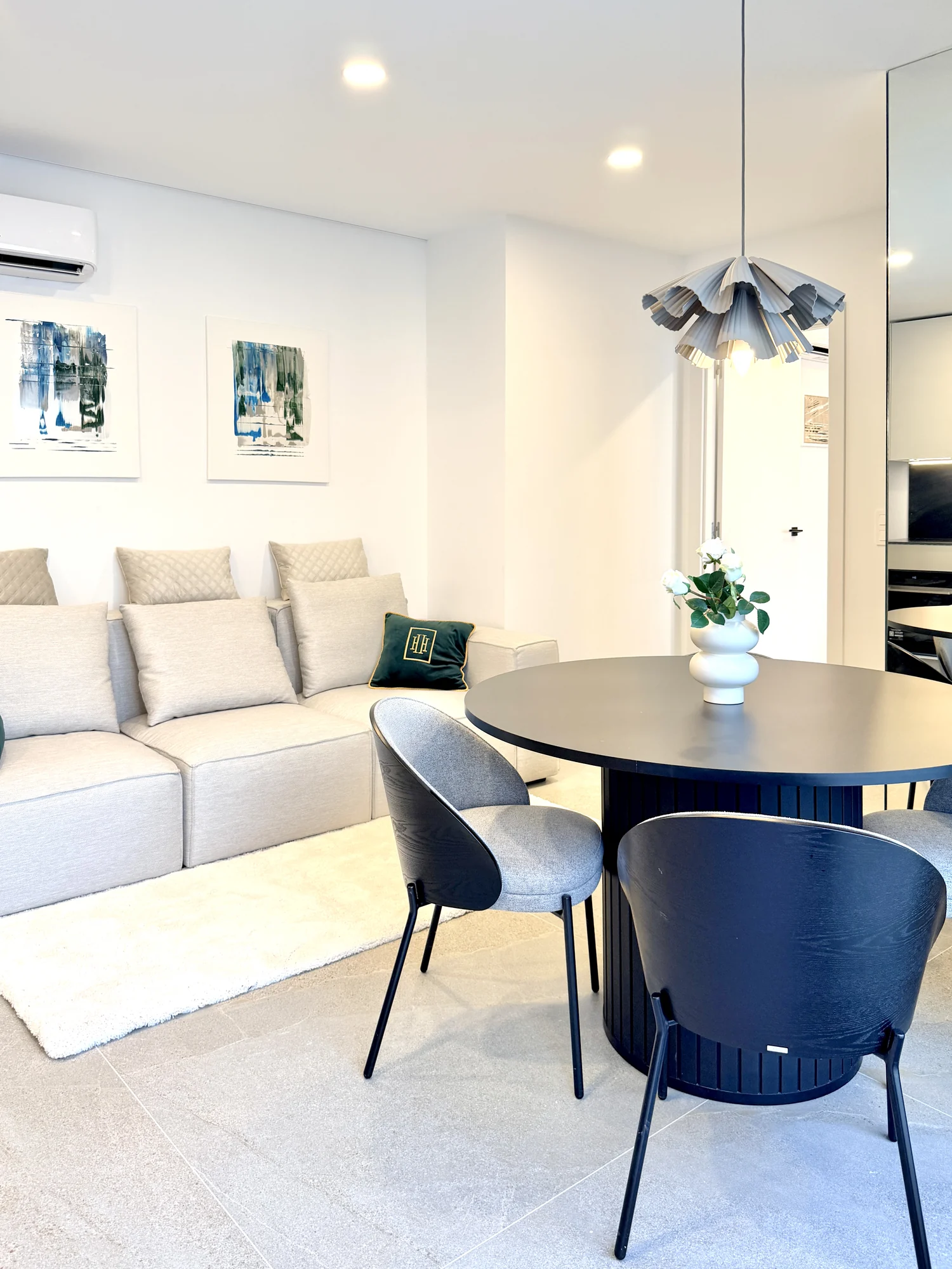 14 Nowoczesny apartament z przestronnym balkonem w Vista Mar 9