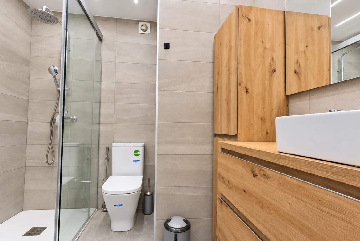 Apartament przy plaży z 2 sypialniami, widokiem na ocean i basenem w Arguineguín