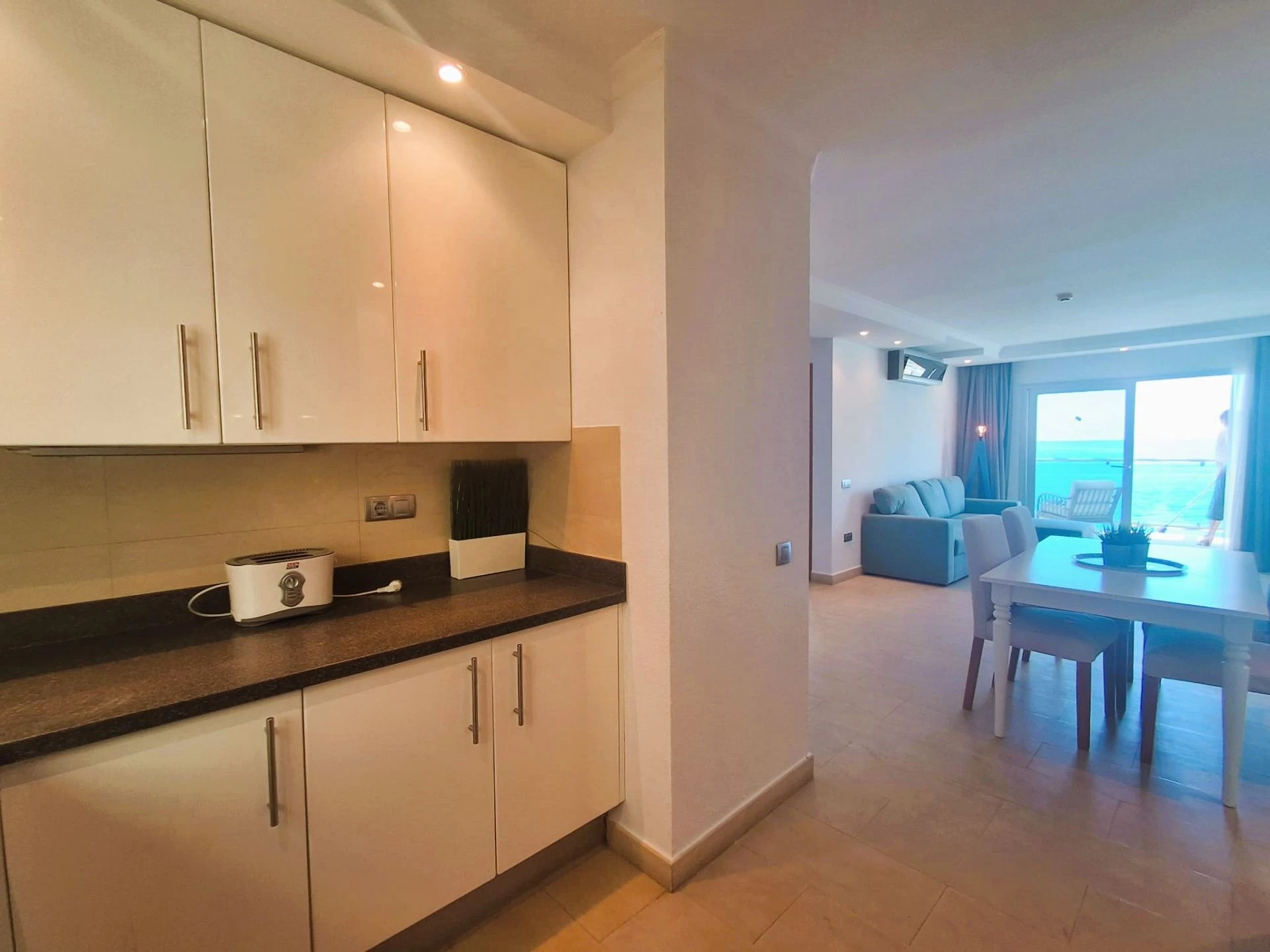 17 Luksusowy apartament z 2 sypialniami, widokiem na ocean i bezpośrednim dostępem do plaży w Playa del Cura
