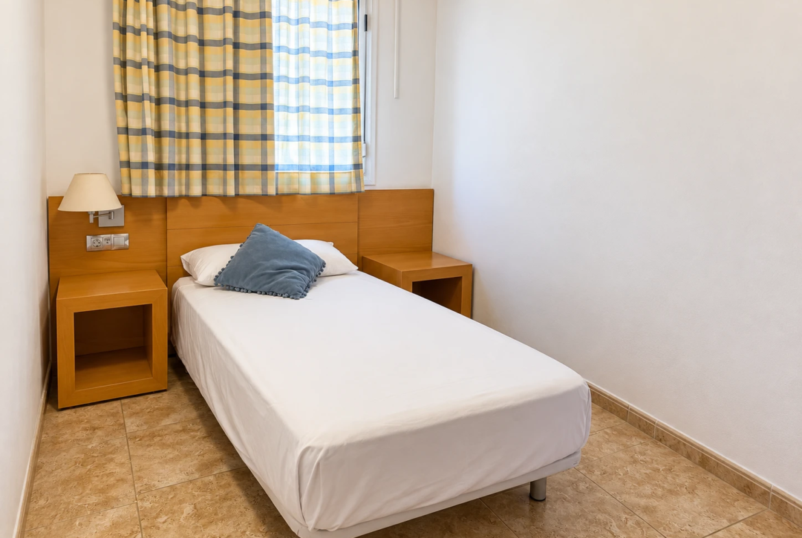 Apartament z 2 sypialniami, tarasem, basenem i garażem w Arguineguín