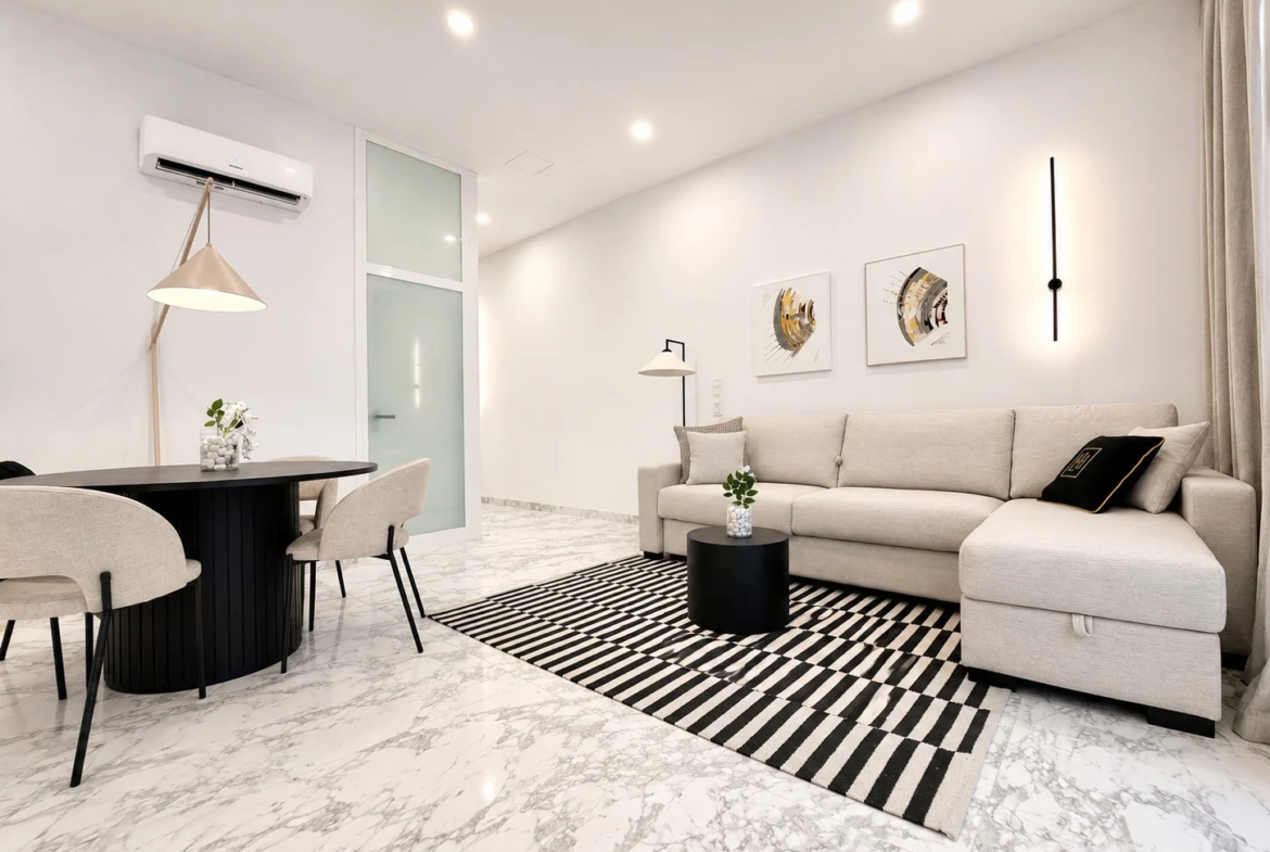 Elegancki apartament z patio w Vista Mar 9 w Los Abrigos