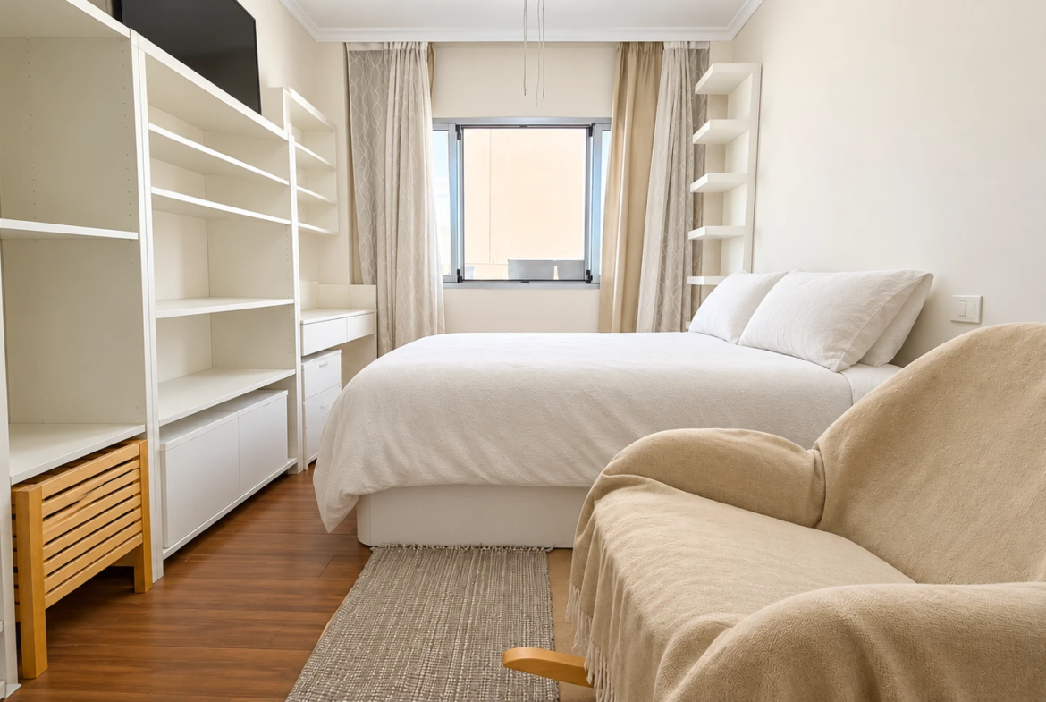 Apartament z 2 sypialniami, tarasem i widokiem na basen w Playa del Inglés