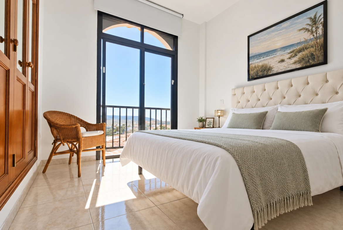 Przestronny duplex z widokiem na ocean, prywatnym garażem i ogrodem w Loma Dos, Arguineguín