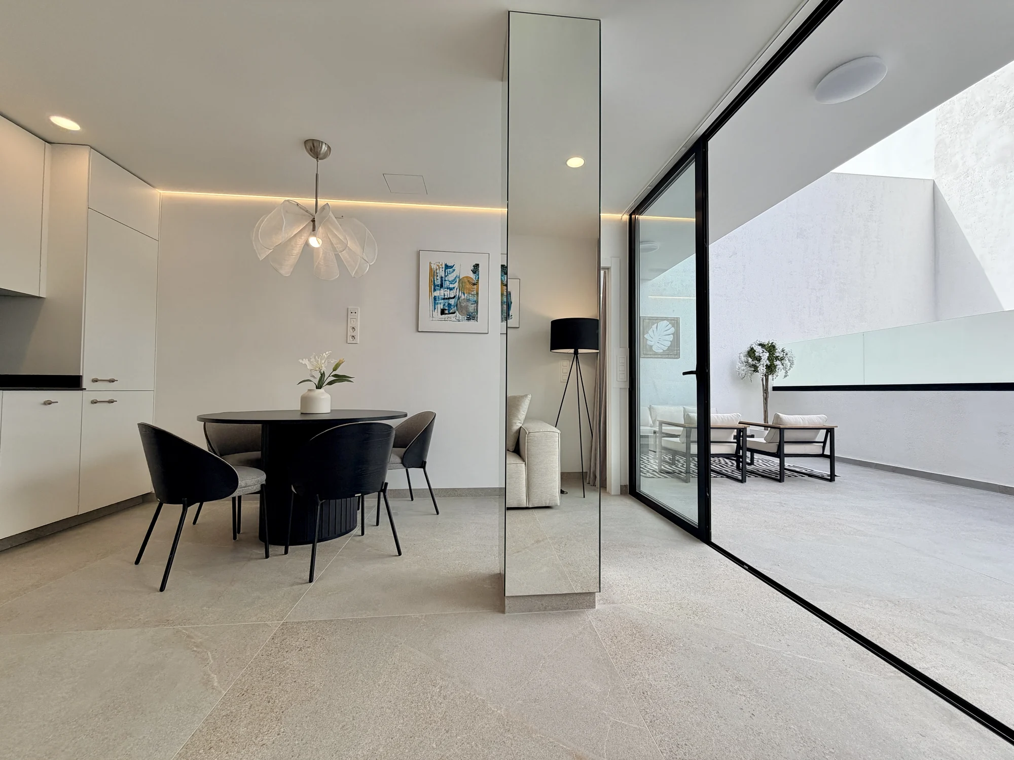 19 Apartament z dwiema sypialniami i dużym tarasem w Vista Mar 9