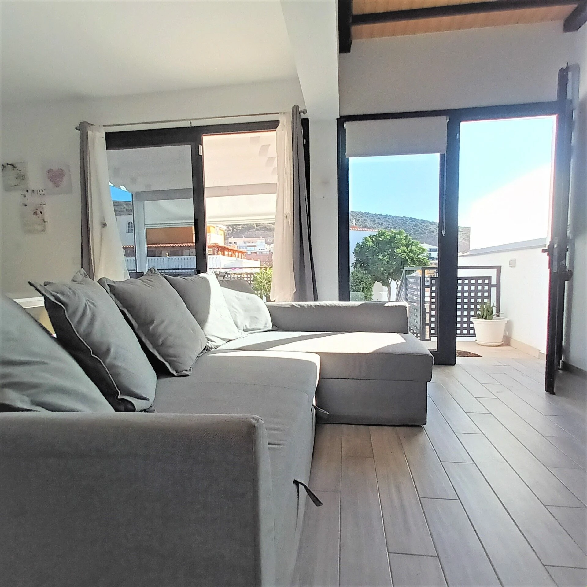 20 Nowoczesny apartament z 2 sypialniami, widokiem na ocean i dużym tarasem w Loma Dos, Arguineguín