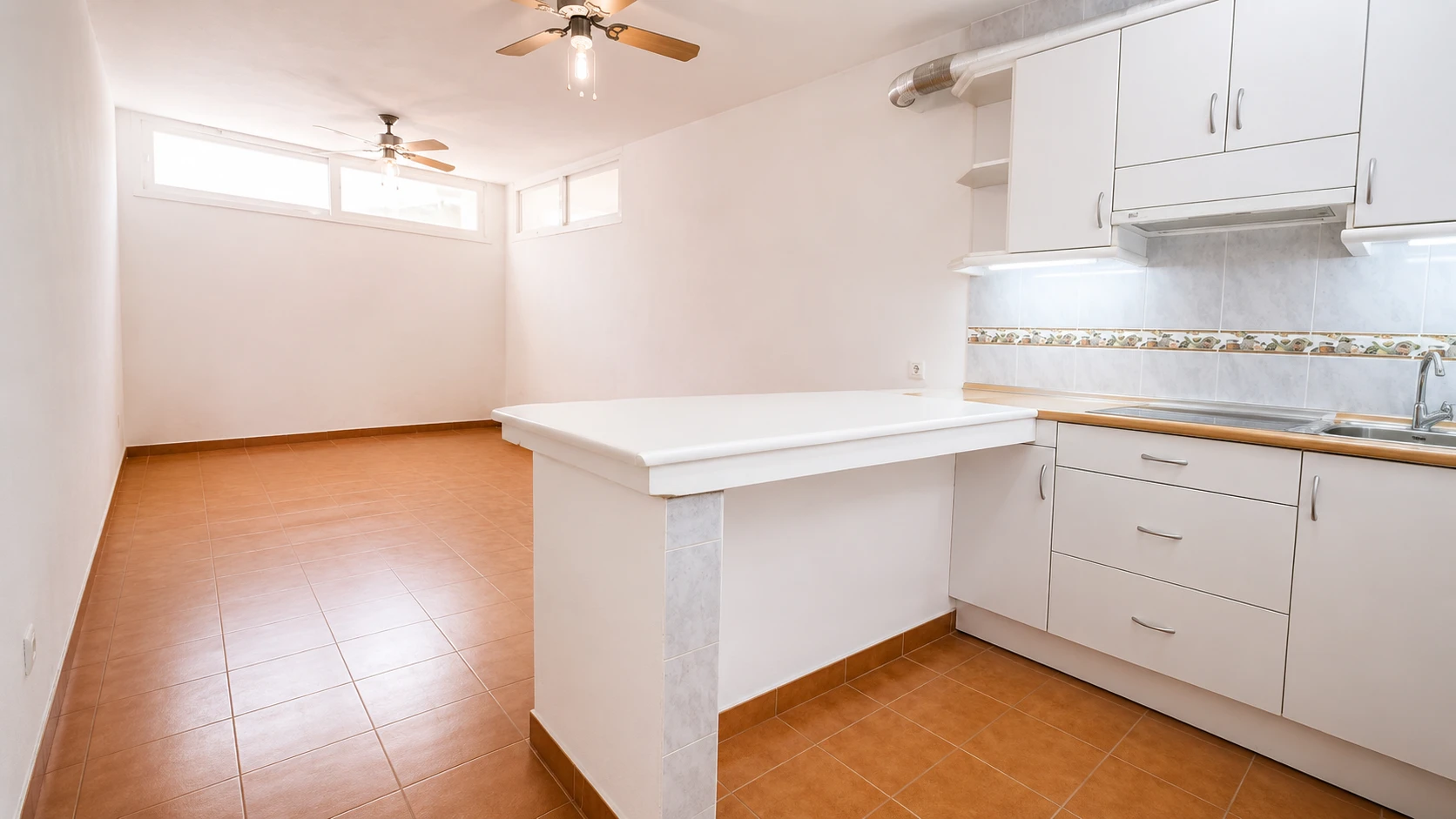 21 Przestronny bungalow z 6 sypialniami i prywatnym ogrodem w Campo Internacional, Maspalomas