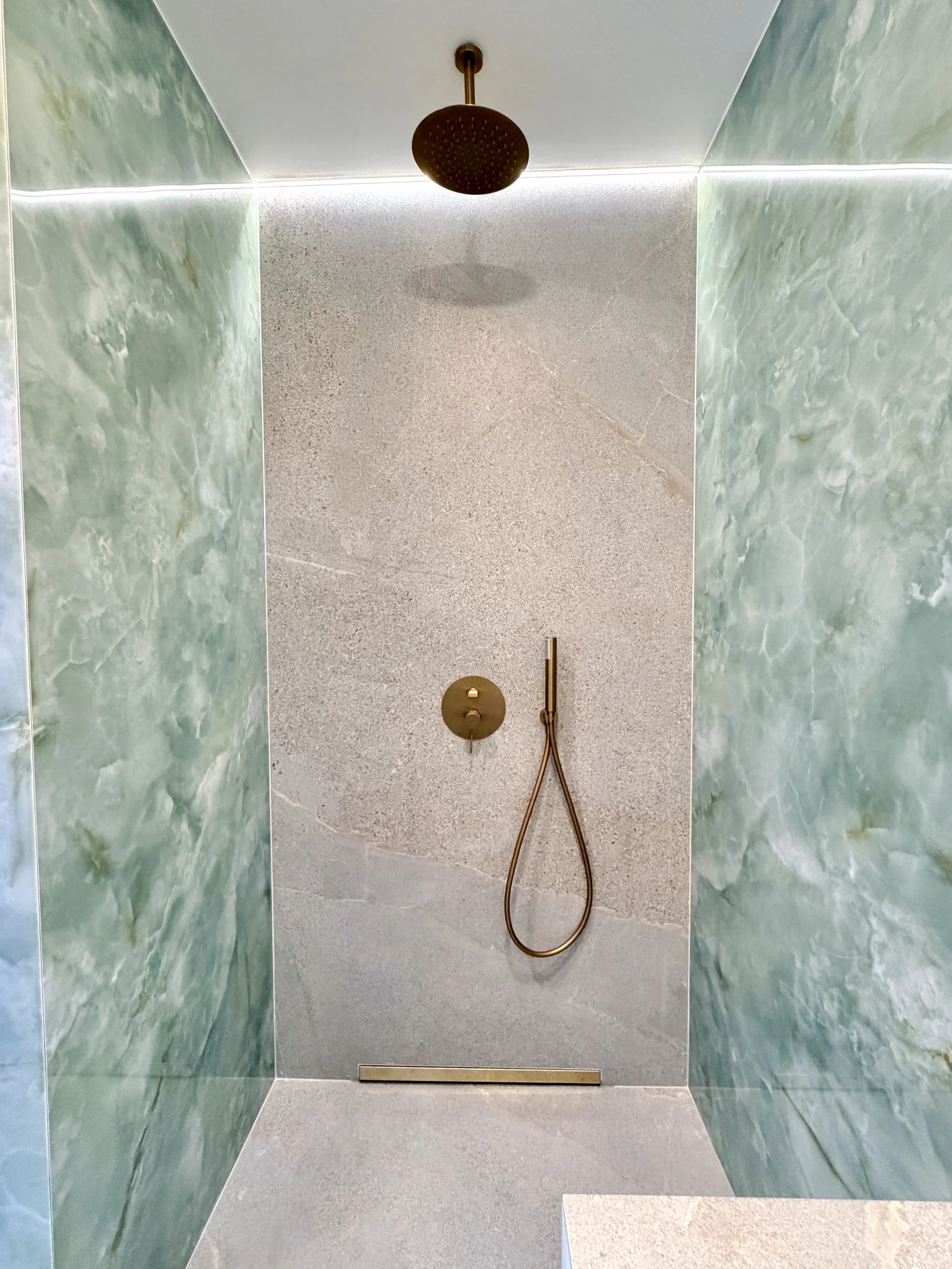21 Kompaktowy apartament z dwiema sypialniami i balkonem w Vista Mar 9