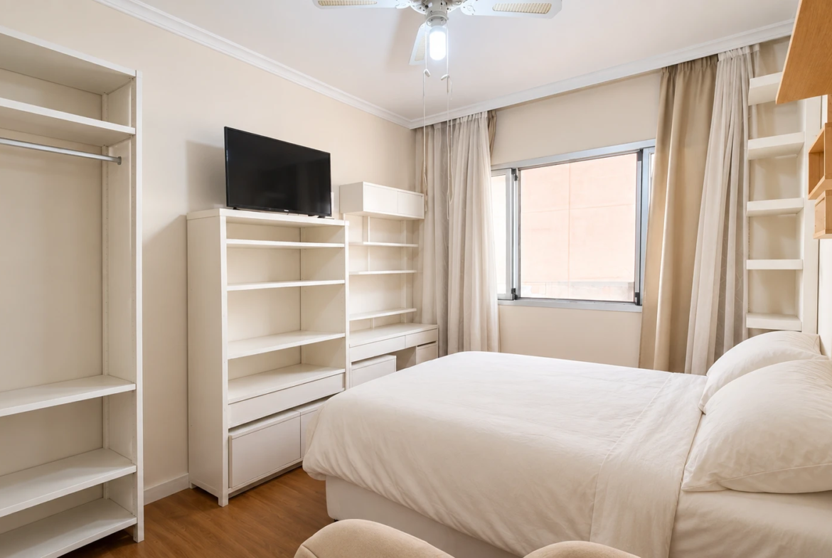 Apartament z 2 sypialniami, tarasem i widokiem na basen w Playa del Inglés