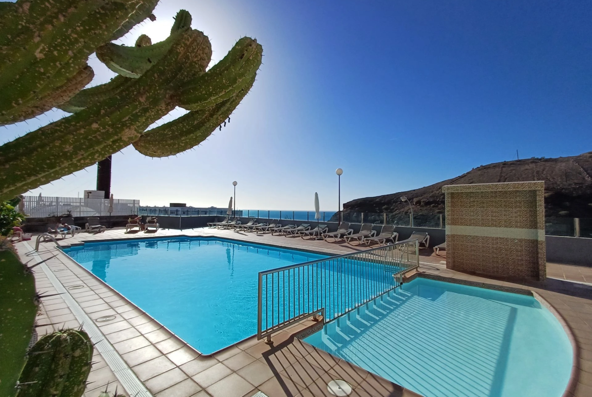 Apartament z dużym tarasem i panoramicznym widokiem na ocean w Mayfair, La Playa de Arguineguín