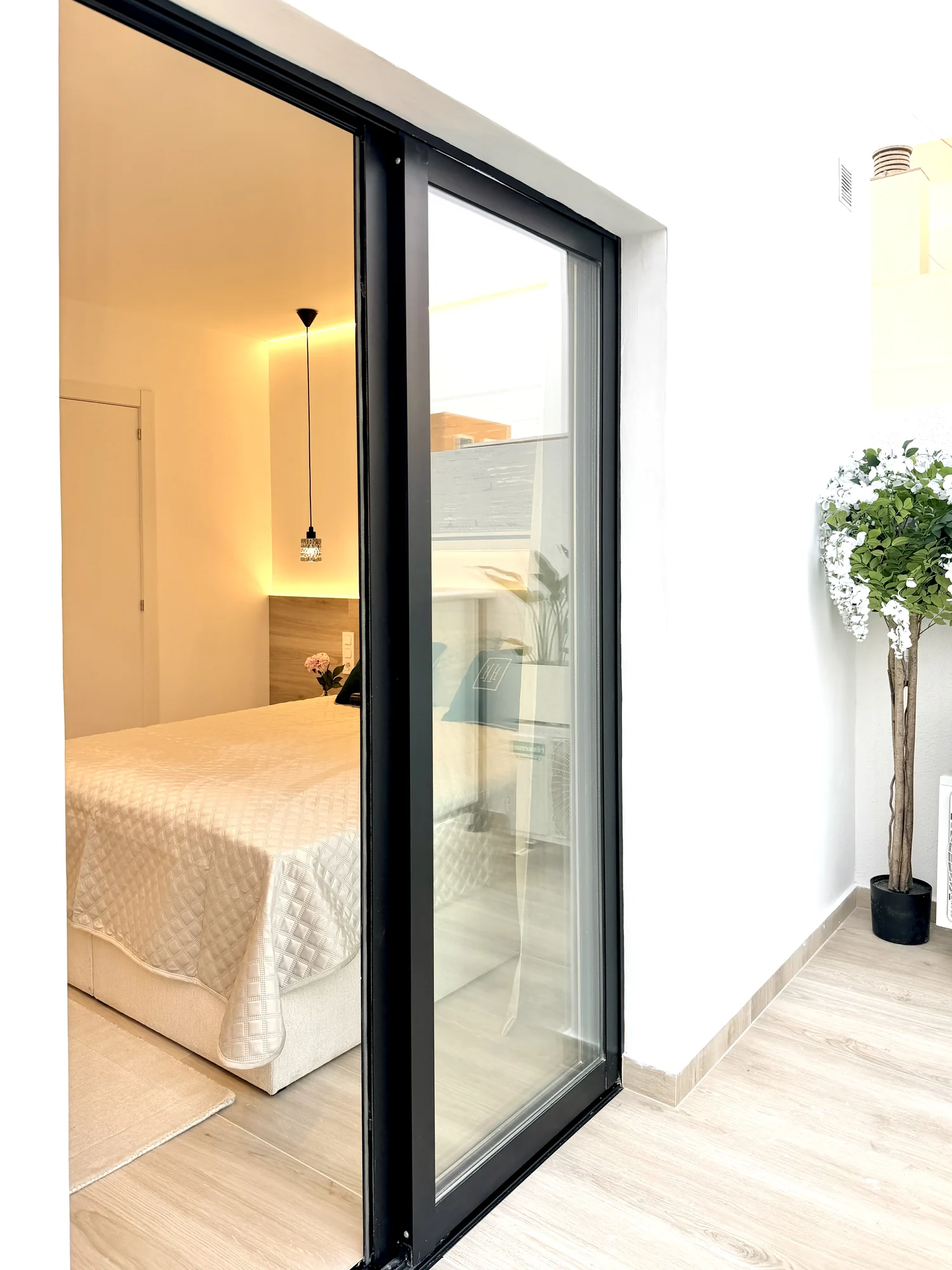 23 Nowoczesny apartament z przestronnym balkonem w Vista Mar 9