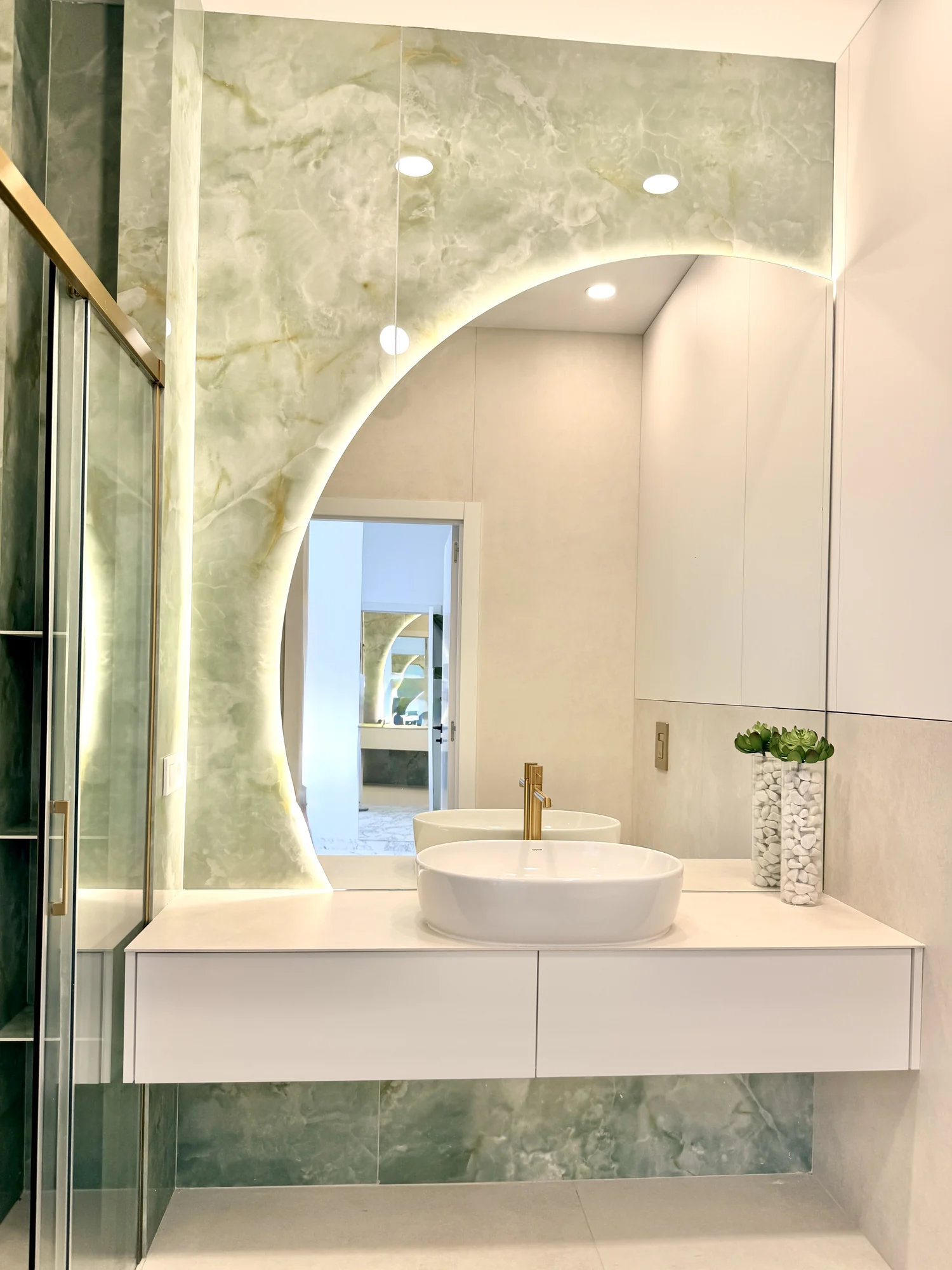 25 Przestronny apartament z dwiema sypialniami i tarasem w Vista Mar 9, Los Abrigos, Teneryfa