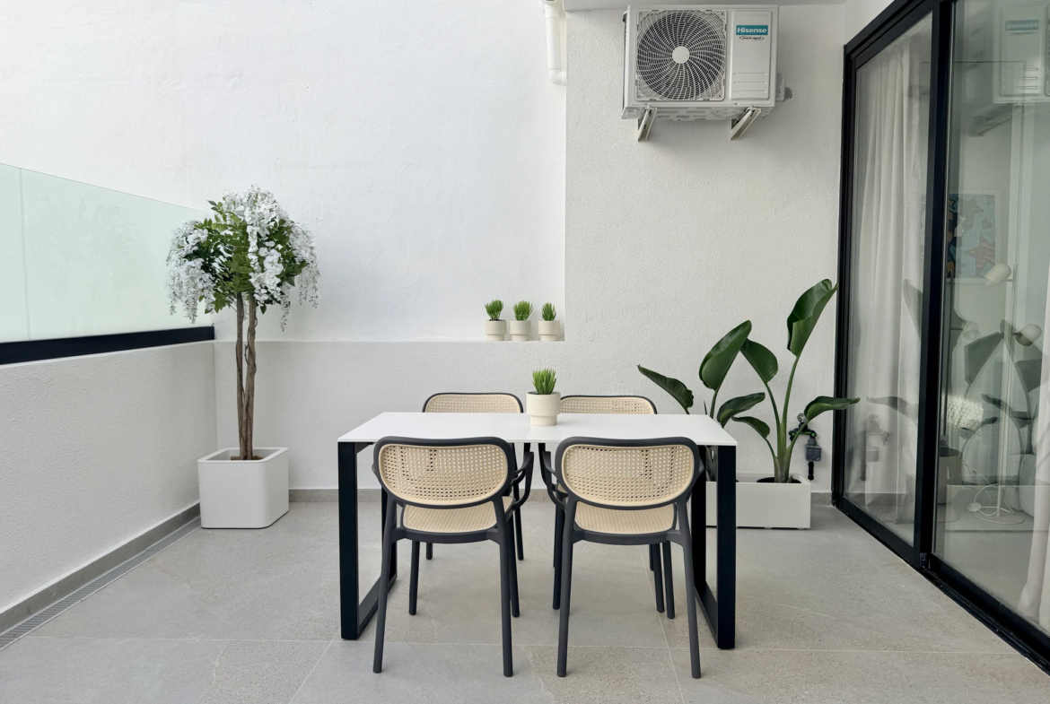 Apartament z dwiema sypialniami i dużym tarasem w Vista Mar 9