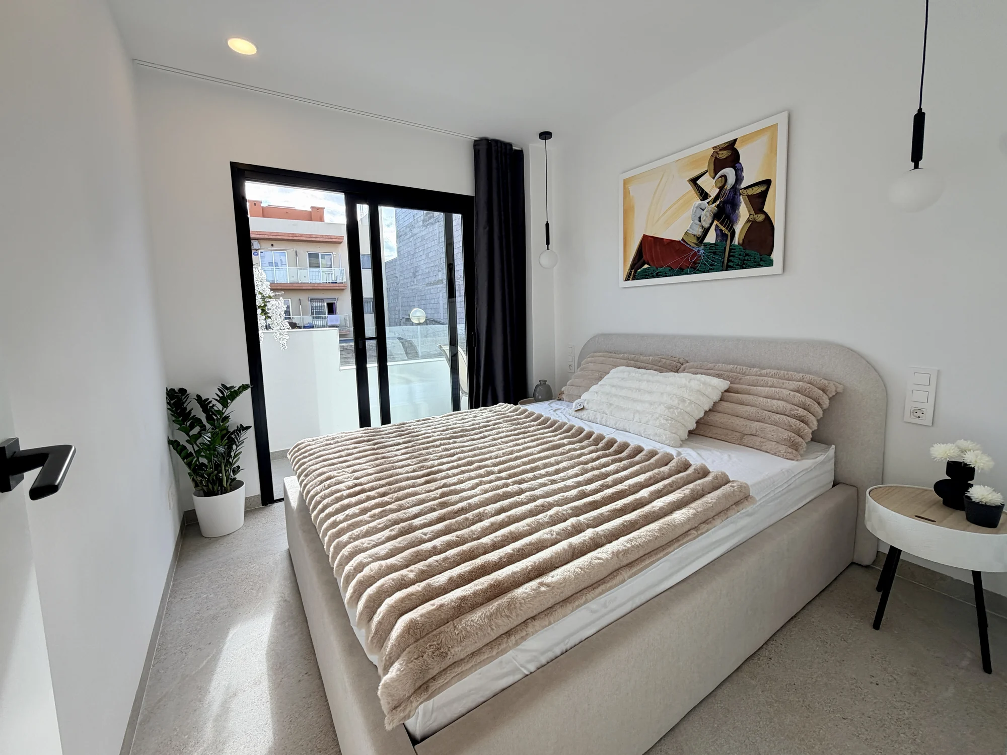 25 Kompaktowy apartament z dwiema sypialniami i balkonem w Vista Mar 9