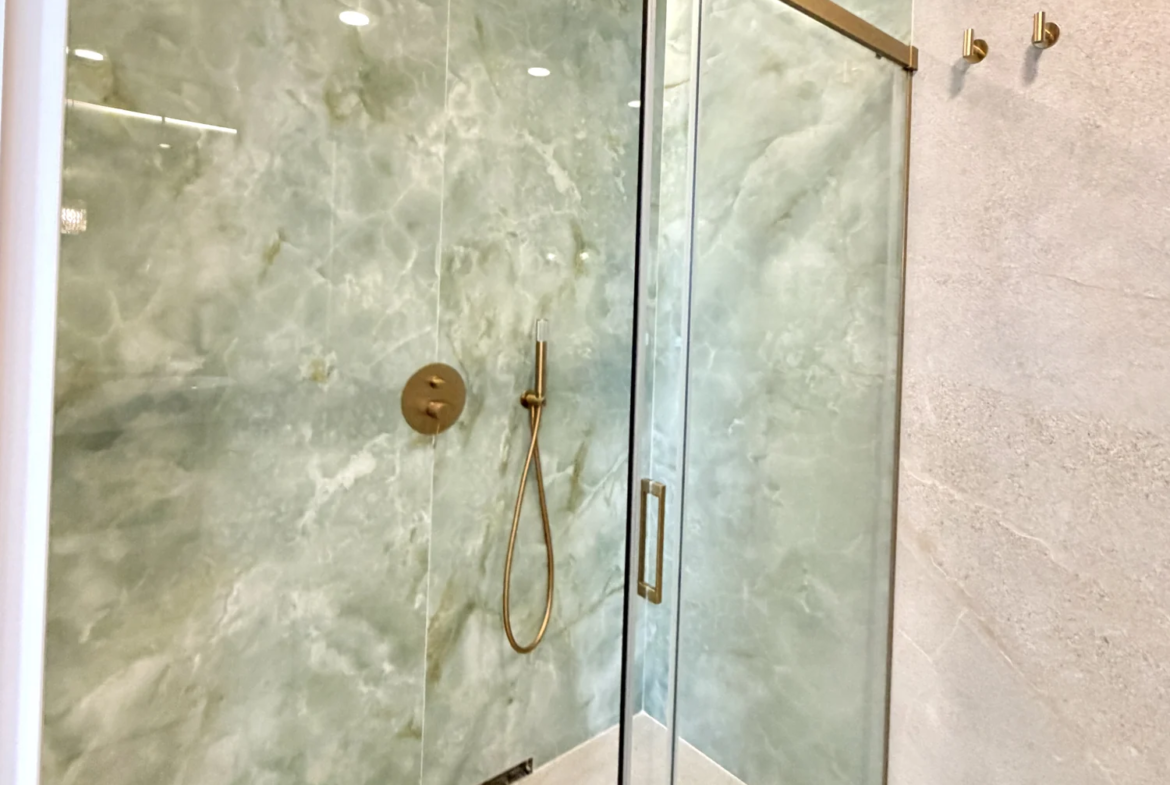 Apartament z dużym tarasem na drugim piętrze w Vista Mar 9