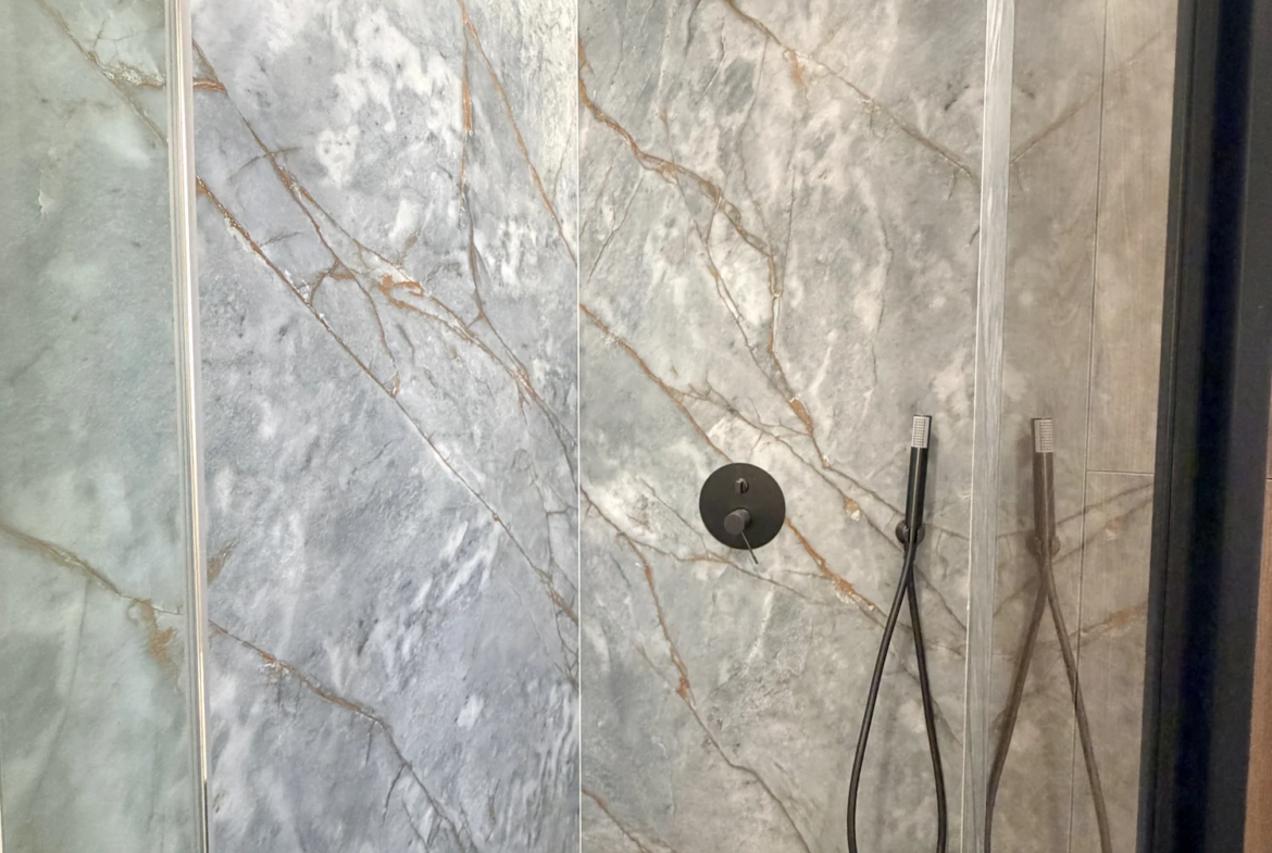 Nowoczesny apartament z przestronnym balkonem w Vista Mar 9